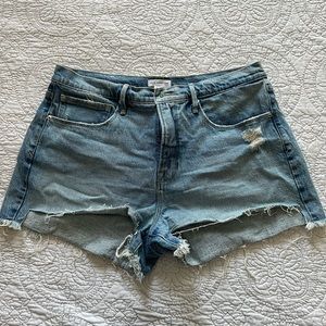Good American “Good ‘90s Short” in Blue650
